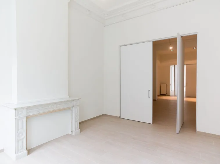 Porta rototraslante