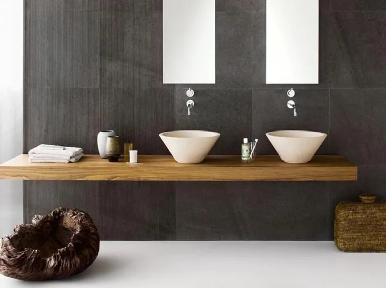 Bagno moderno in legno