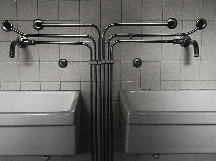 Tubature esterne di un bagno