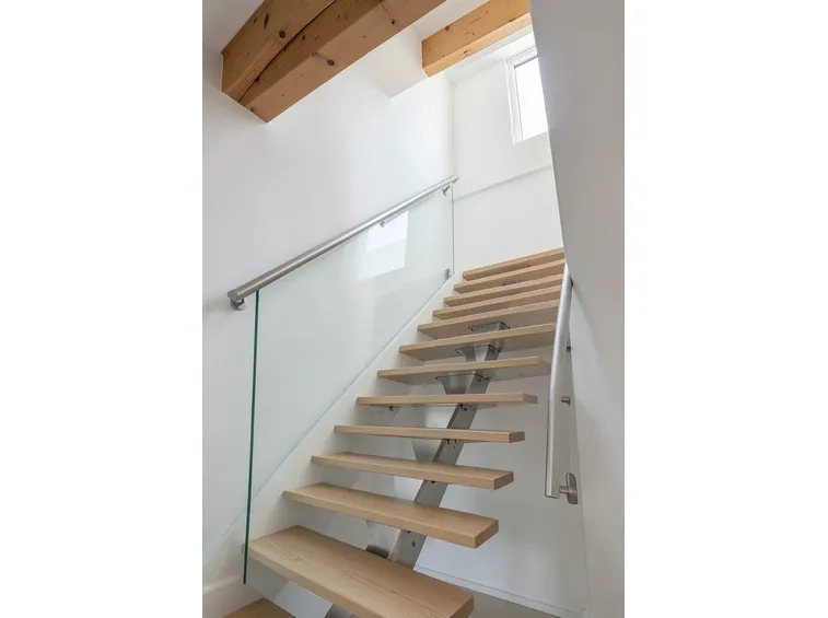 Scala in acciaio di design