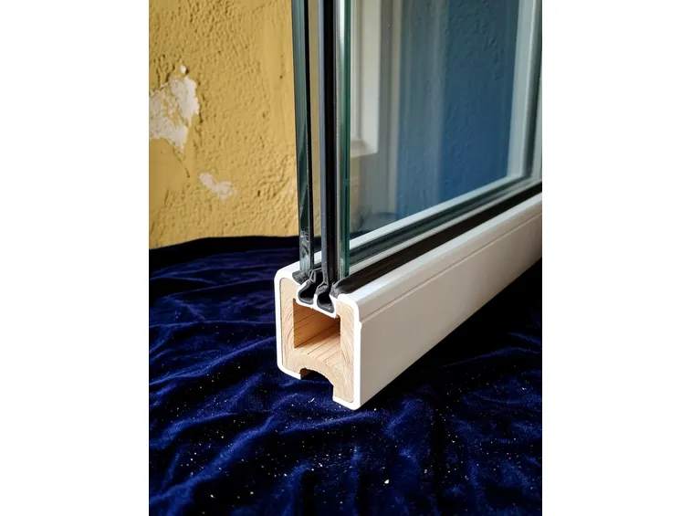 sezione finestra alluminio legno