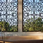 Eleganti finestre in ferro