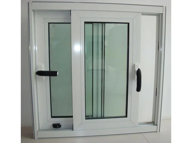 Infisso in PVC scorrevole