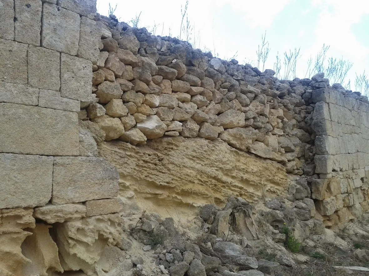 Un esempio di muro a sacco