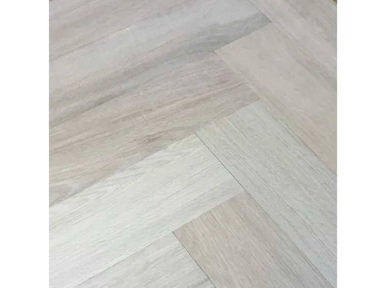 Superfici in rovere sbiancato