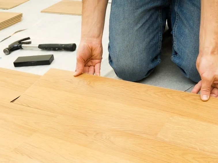 Posa parquet laminato