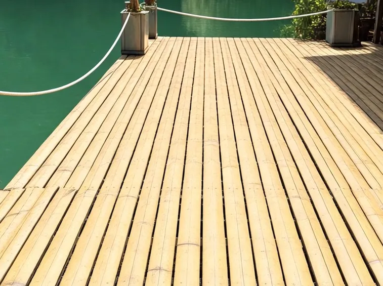 Pavimentazione esterna in bamboo massiccio