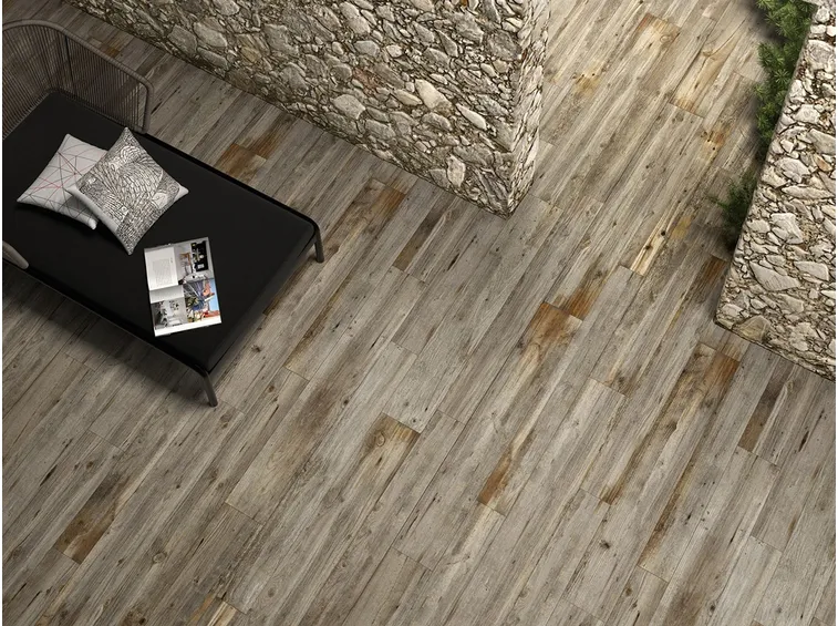 Gres porcellanato effetto legno