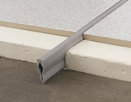 Giunto piastrelle PVC