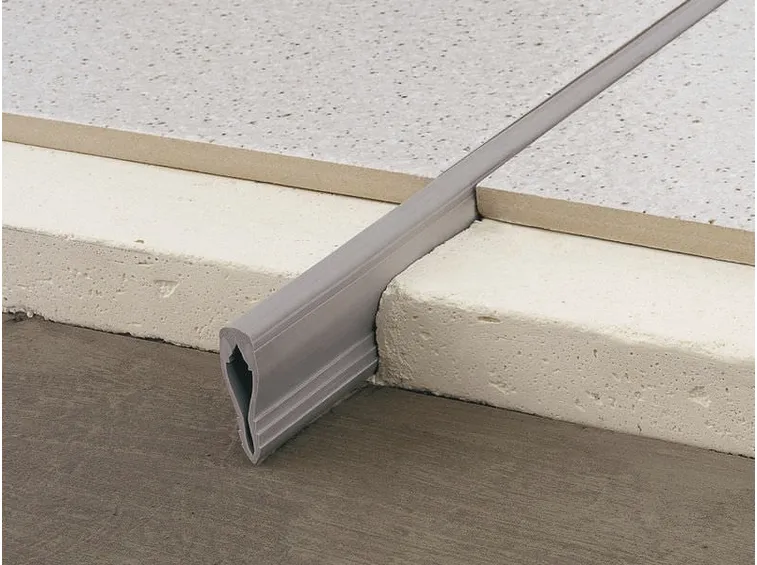 Giunto piastrelle PVC