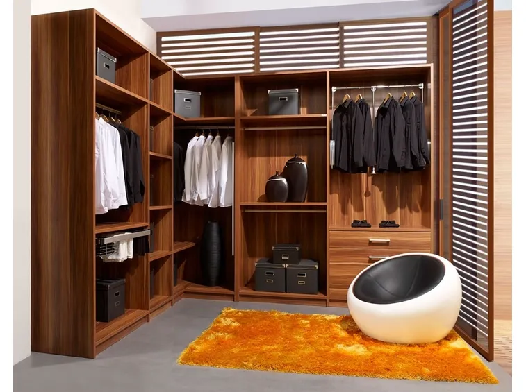 Armadio cabina legno