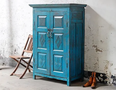 Antico mobile in legno