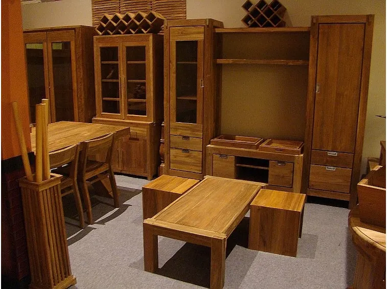 Mobili in legno in arte povera