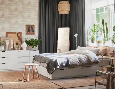 Letto matrimoniale con cassetti contenitori