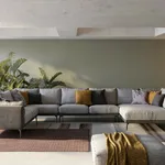 Plaid e coperte: quali tessuti scaldano davvero il divano (foto Plaid GR Salotti Imola)