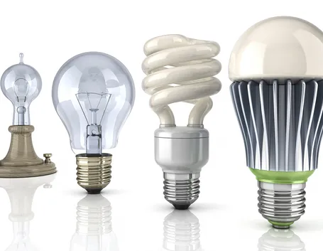 Diverse lampadine a confronto