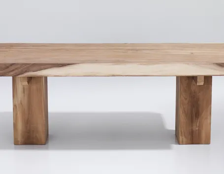 Tavolo in legno grezzo