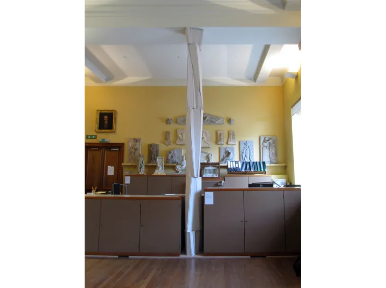 Esempio di colonne in cartongesso