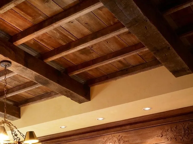 Arredare con travi di legno