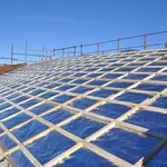Applicazione di isolante sul tetto