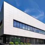 Edificio con facciata ventilata