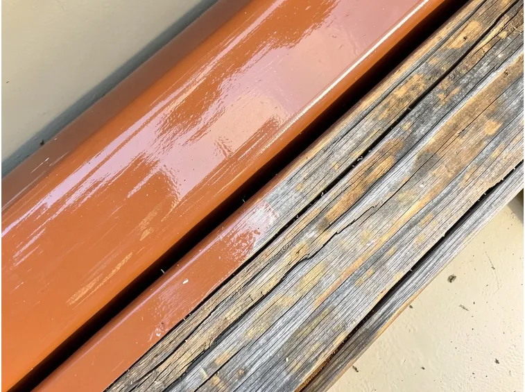 legno verniciato e non verniciato