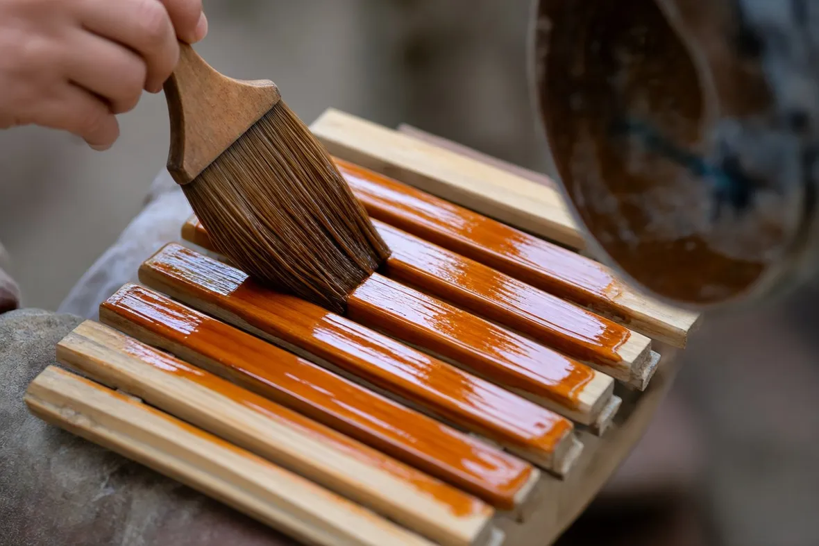 verniciare legno