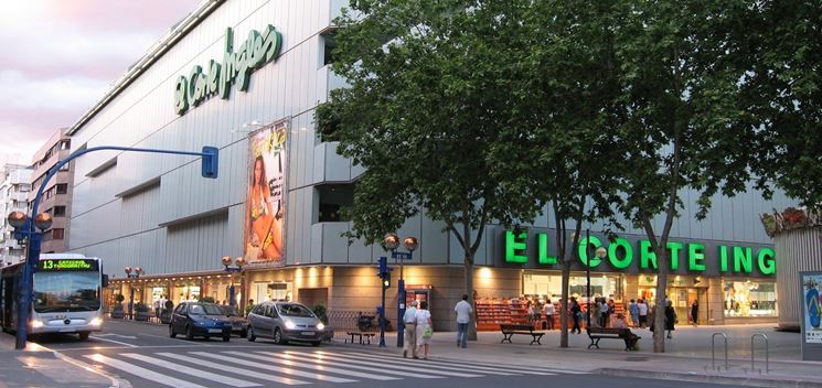 El Corte Ingles: i servizi offerti nell'area commerciale