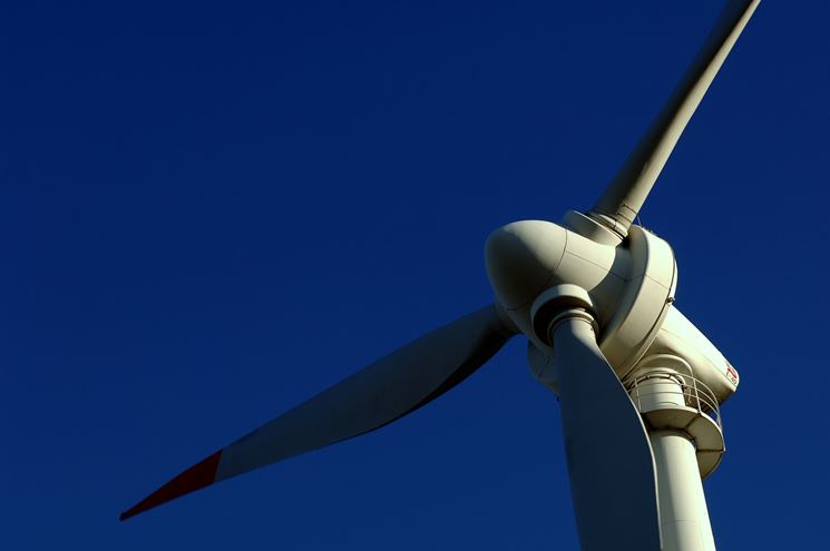 Turbine eolico da vicino