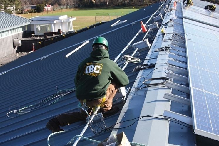 Installazione cavi fotovoltaici