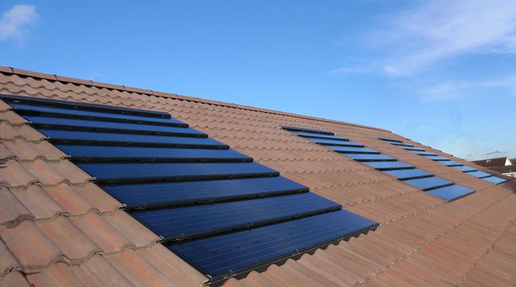 Impianti fotovoltaici integrati nella struttura