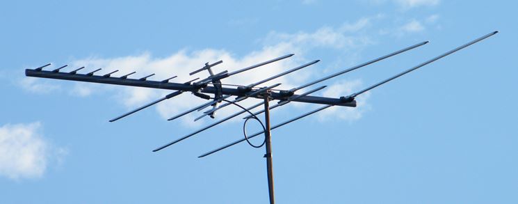 Un'antenna per la ricezione televisiva