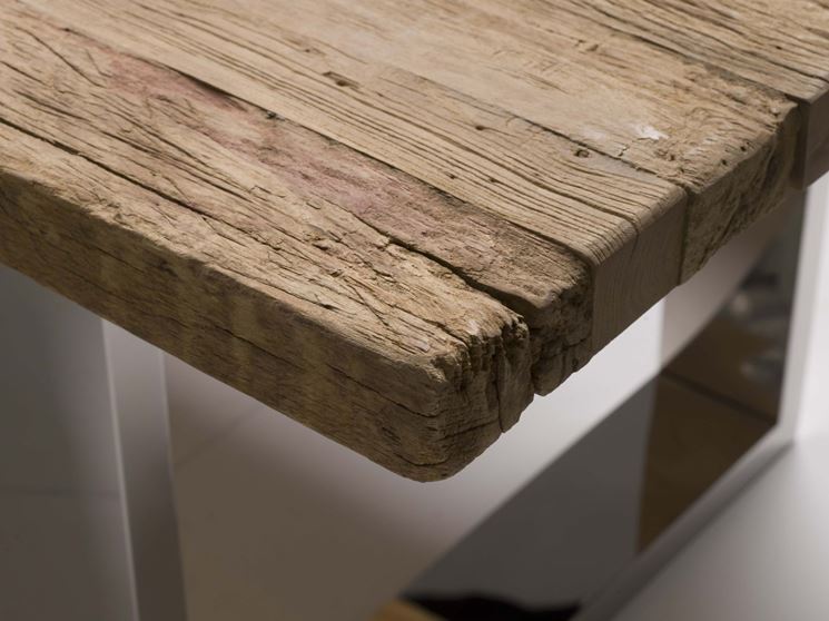 tavolo in legno riciclato
