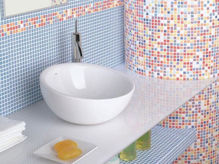 Bagno con mosaico