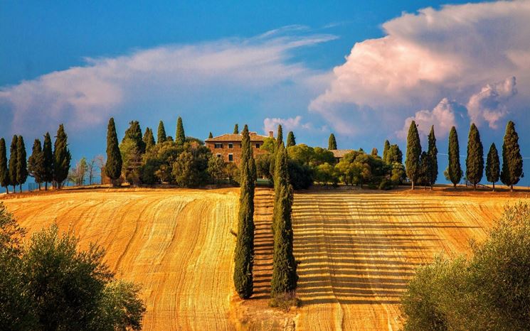 Agriturismo nella campagna toscana