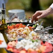 organizzare cena in piedi