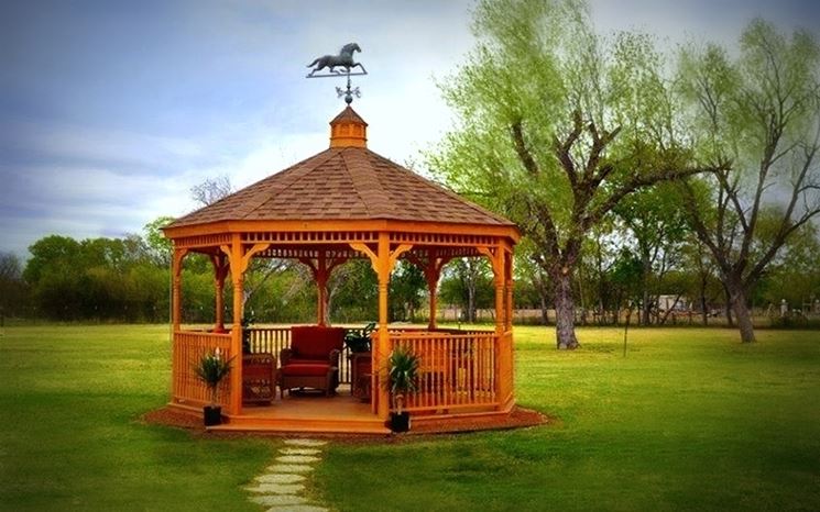 Gazebo in legno da giardino