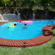 Esempio piscina in giardino