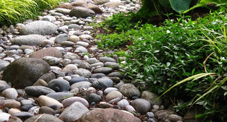 Giardino roccioso su diversi livelli