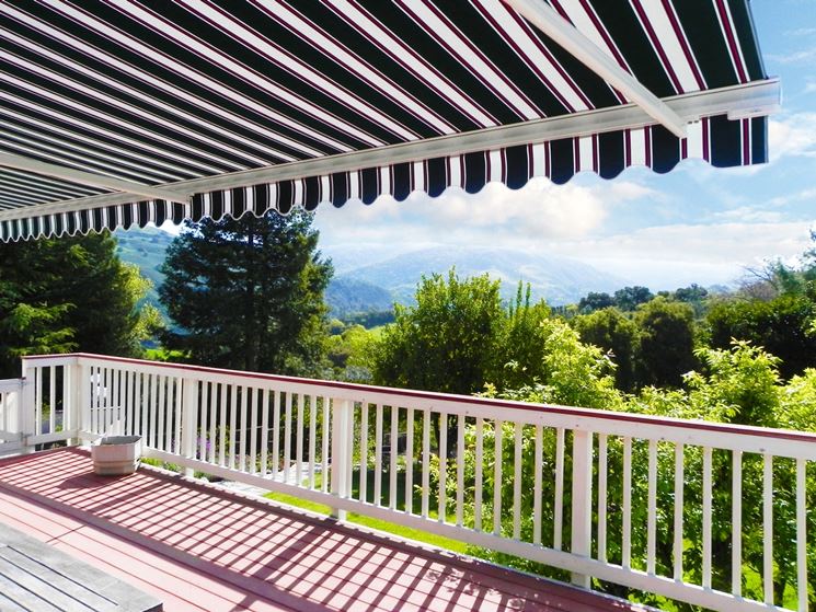 Tenda da sole per balcone di grandi dimensioni