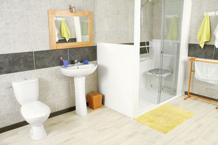 Box Doccia Per Disabili Bagno E Sanitari Installare Il Box Doccia Per Disabili