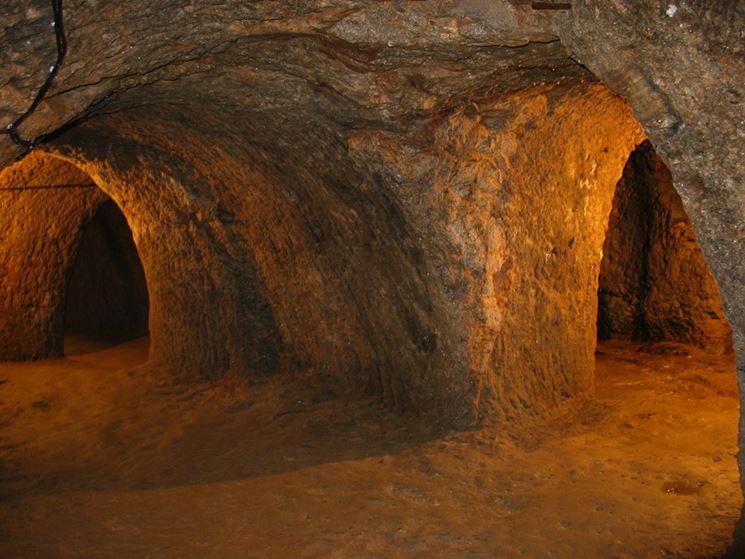 La cantina nella roccia