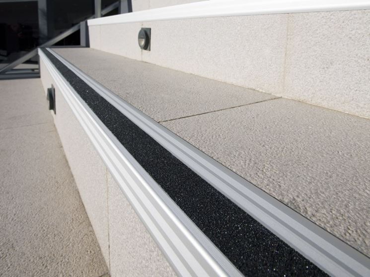 Easyfix Nastro Antiscivolo Grip 4m X 25mm | Adesivo Per Sicurezza Interno/Esterno | Rotolo Trasparente