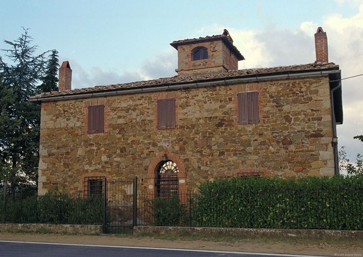 Antico casale in muratura