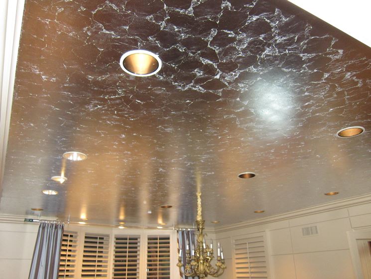 Soffitto decorato con stucco veneziano