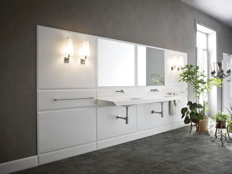 parete bagno in corian