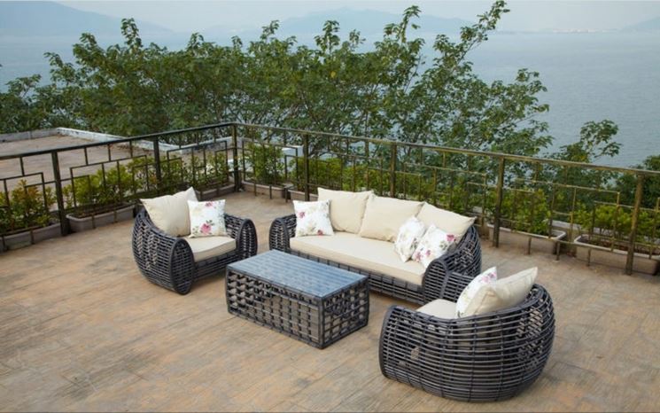 Divano da giardino in rattan