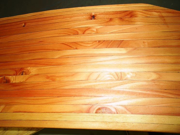 Particolare trave di legno lamellare