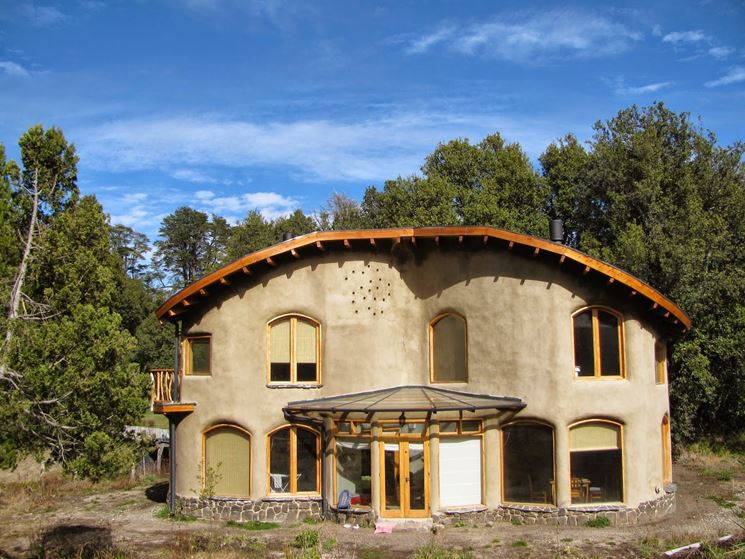 Casa rivestita in argilla