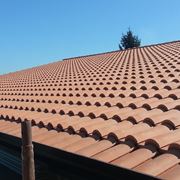 esempio di tetto con tegole portoghesi